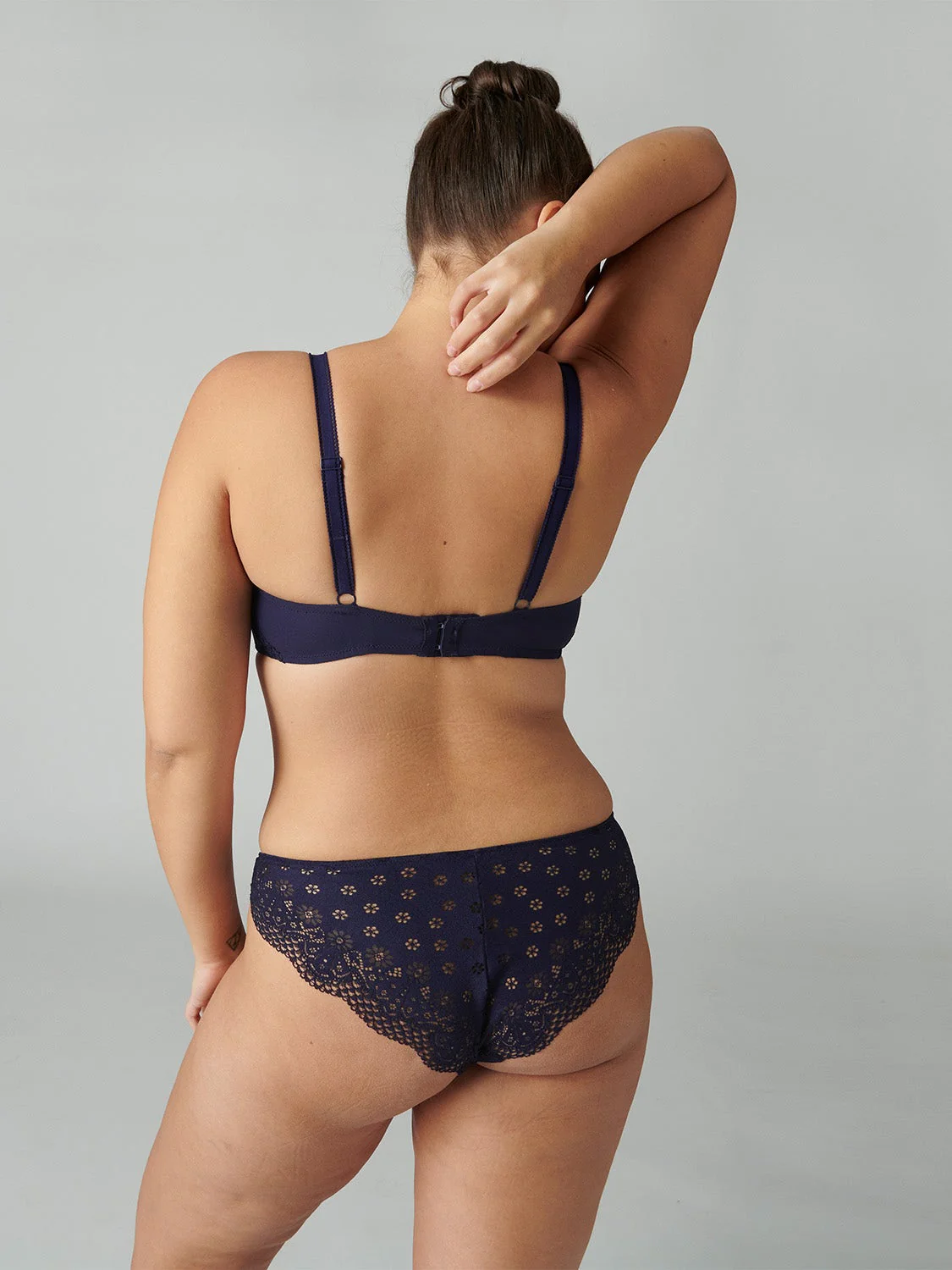 Aimee Underwire Plunge - Midnight - Image 10